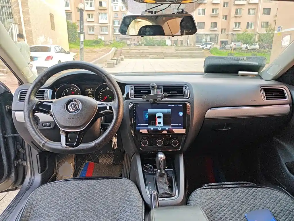Volkswagen Sagitar — миниатюра 10