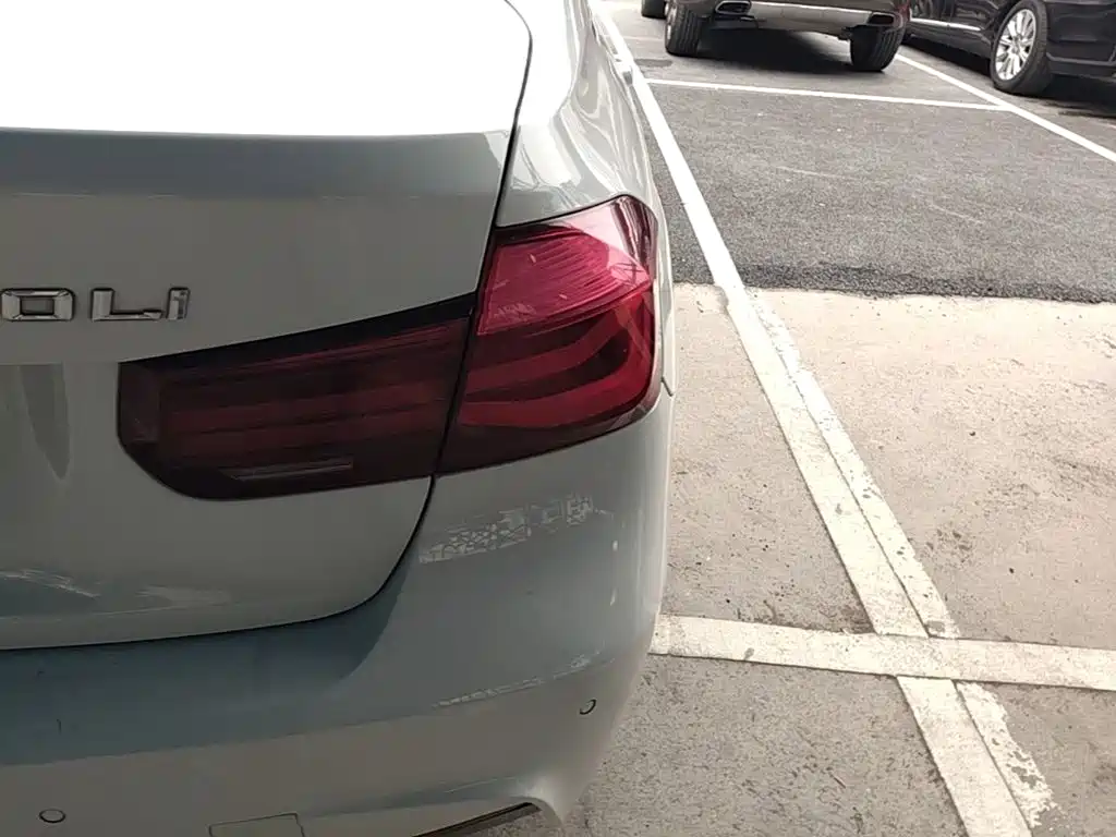 BMW 3 Series — миниатюра 8