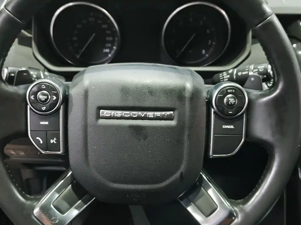 Land Rover Discovery 2017 3.0 SC V6 SE