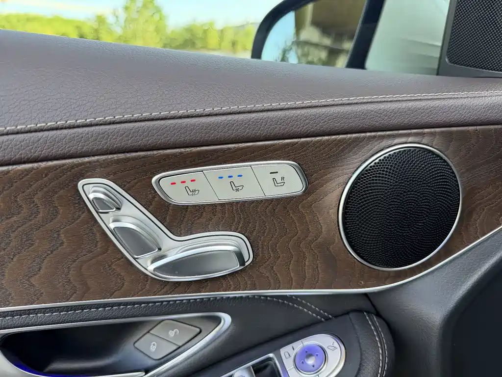Mercedes-Benz GLC — миниатюра 12