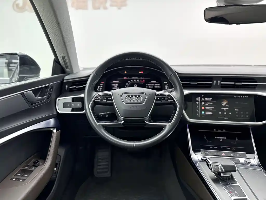 Audi A7L — миниатюра 17
