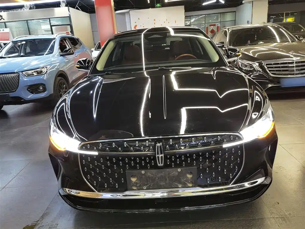 Lincoln Z 2022 i