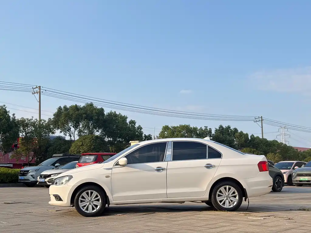 Volkswagen Jetta — миниатюра 6