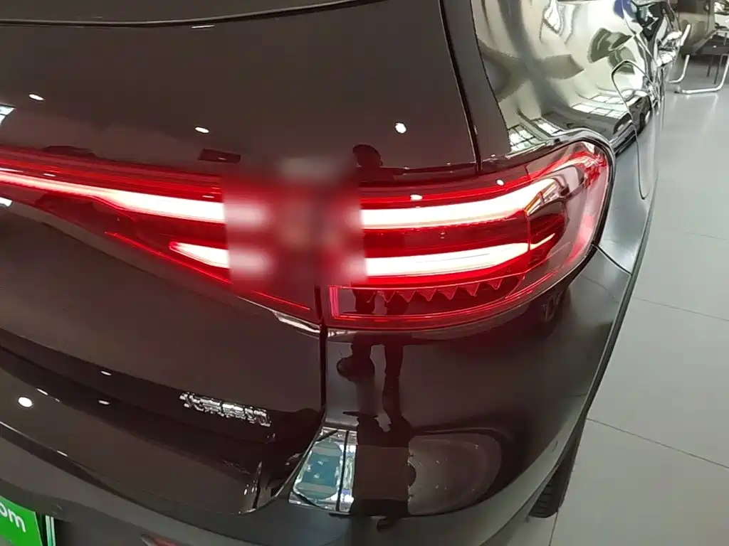 Mercedes-Benz EQB 2025 EQB 260