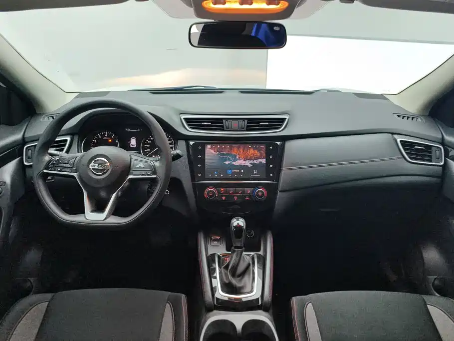 Nissan Qashqai — миниатюра 12