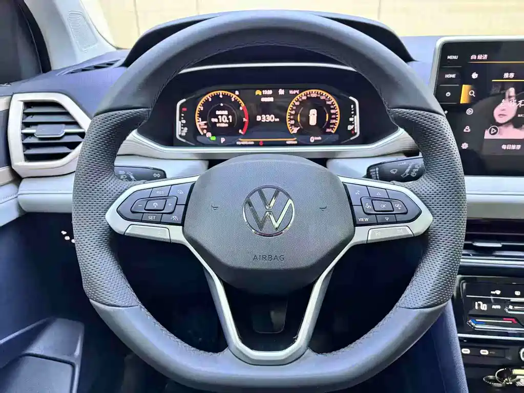 Volkswagen Tharu - фото 10