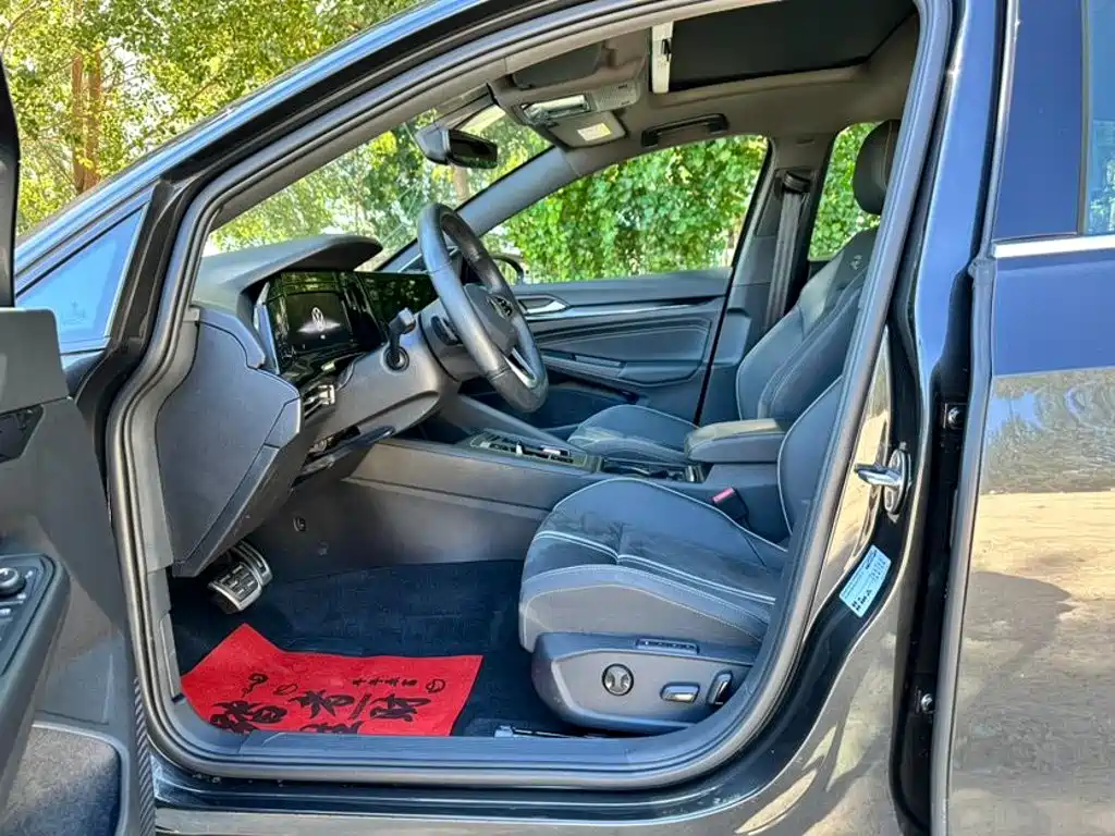 Volkswagen Golf — миниатюра 10
