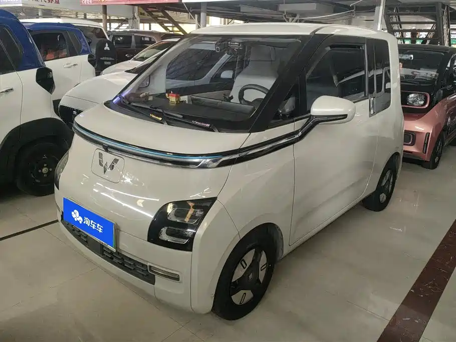 Wuling Air ev Clear Sky 2023 4-seat - Advanced Edition