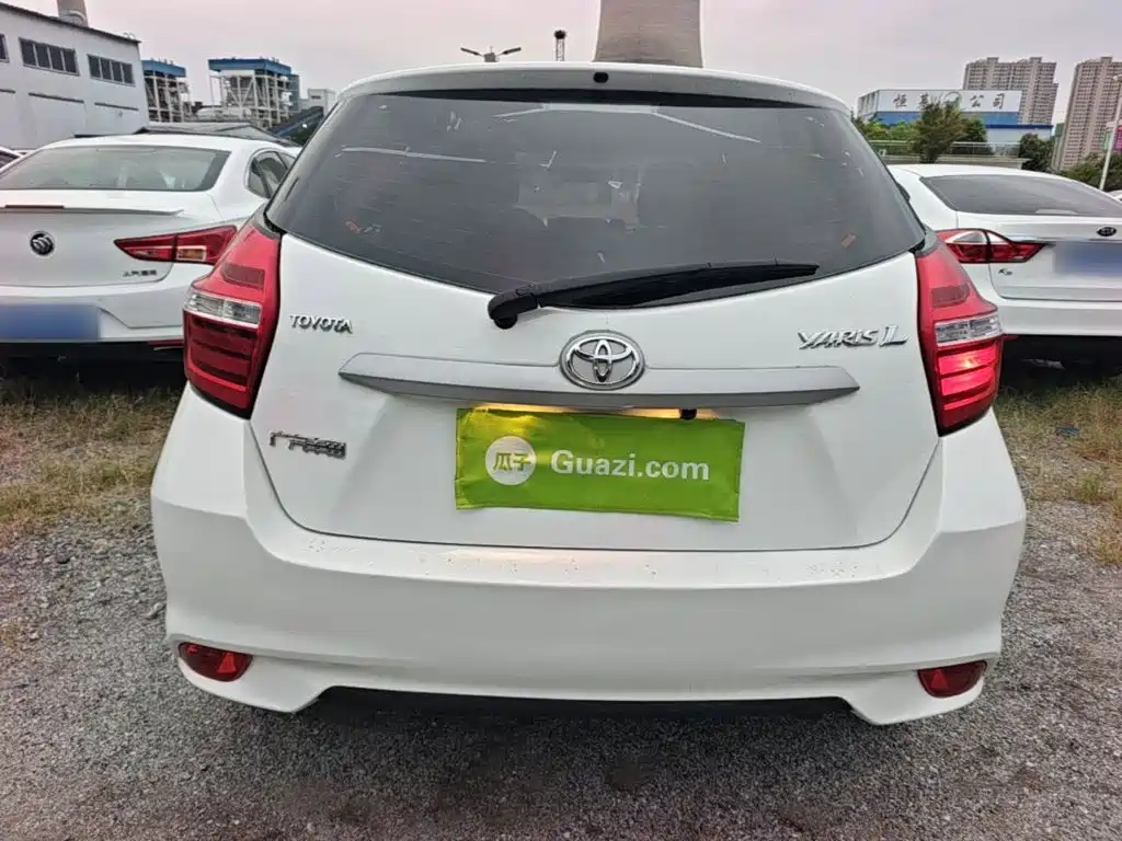 Toyota Yaris L — миниатюра 6