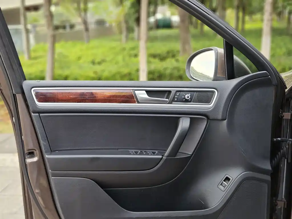 Volkswagen Touareg — миниатюра 13