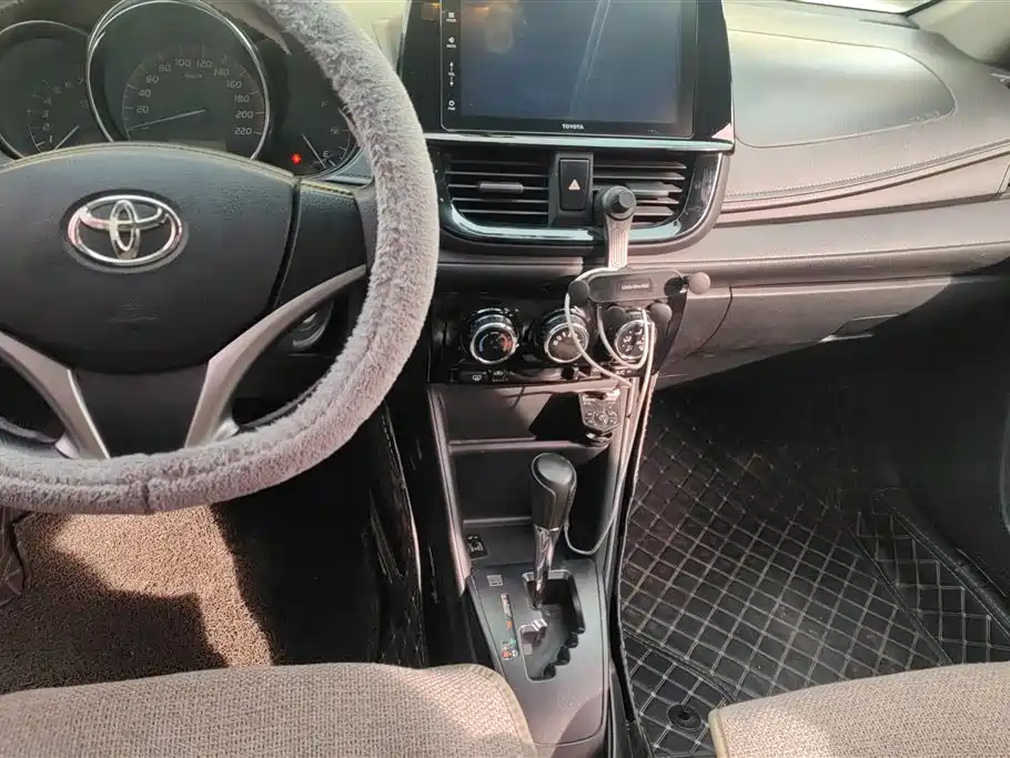 TOYOTA VIOS