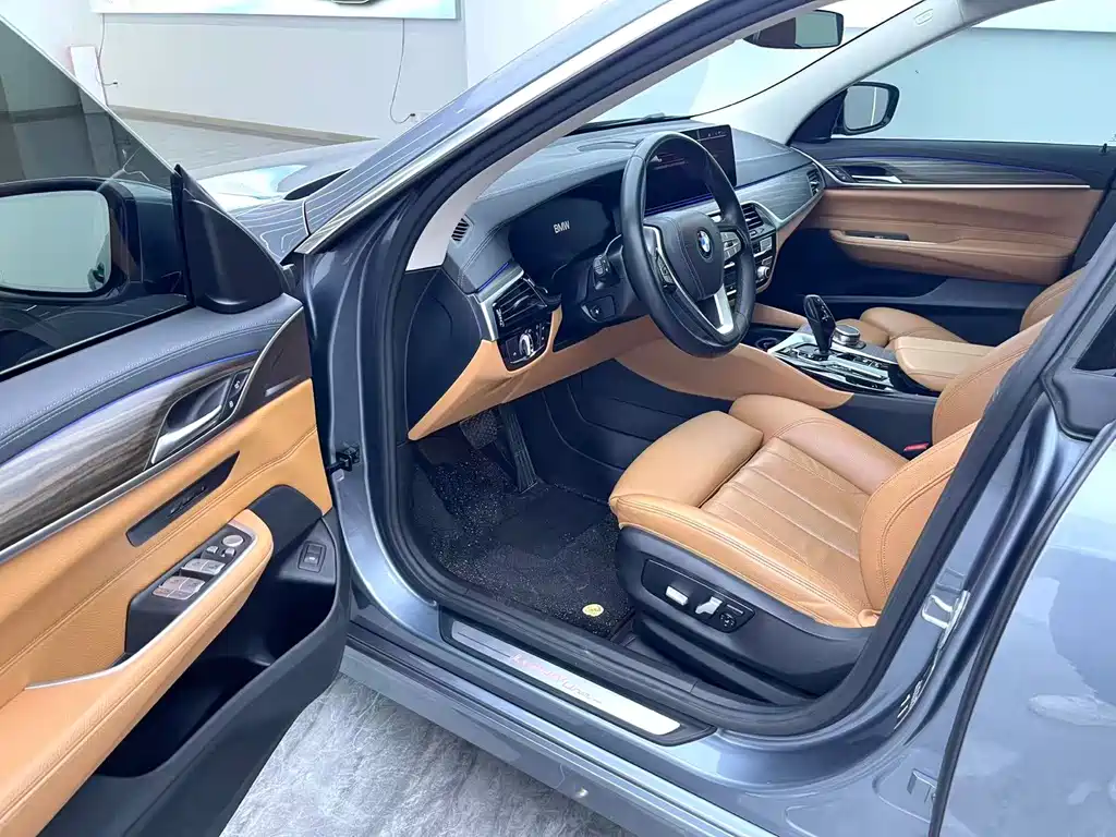 BMW 6 SeriesGT 2022 — фото 4