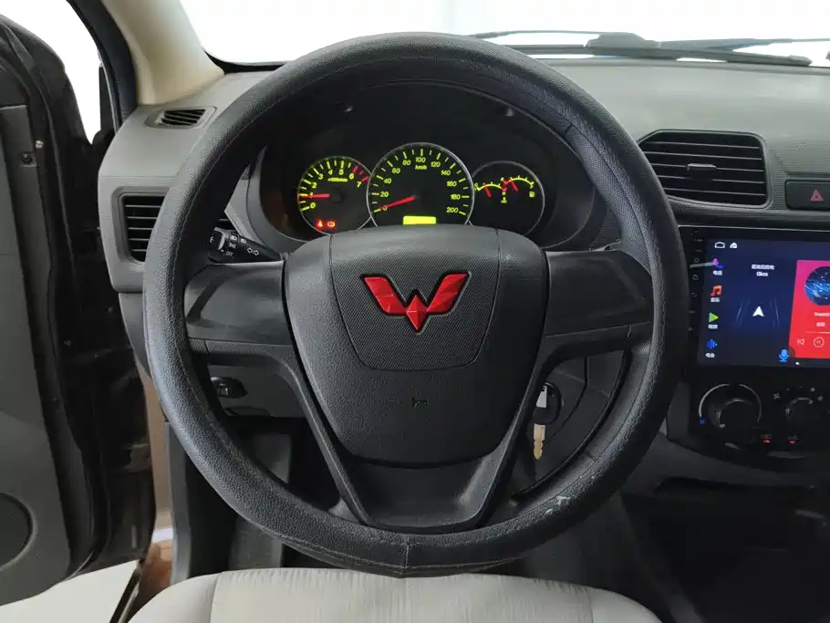 Wuling Hongguang — миниатюра 15