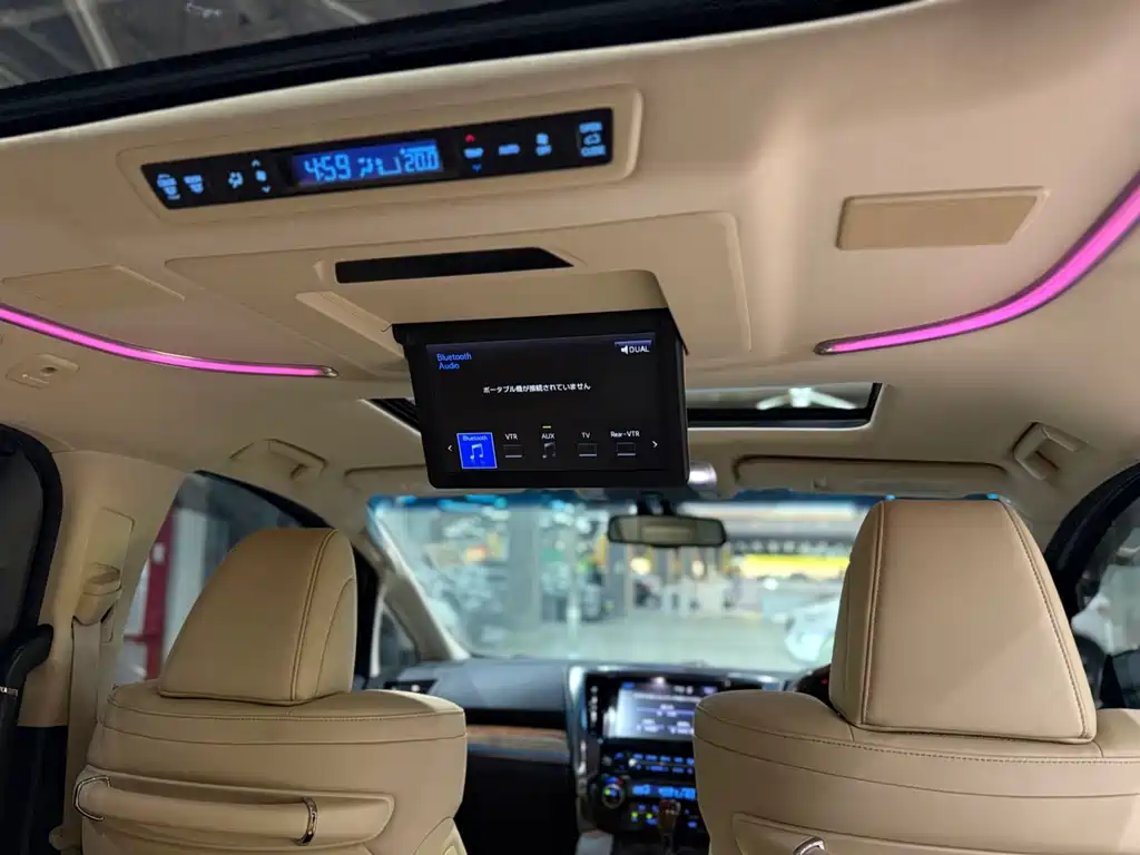 Toyota Alphard — фотографии объявления, Фото 19