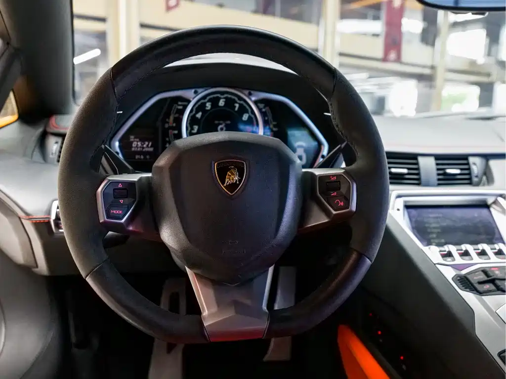 Lamborghini Aventador 2011 LP 700-4