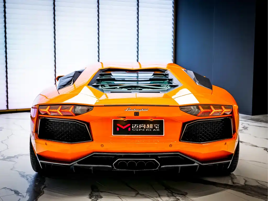Lamborghini Aventador 2011 LP 700-4