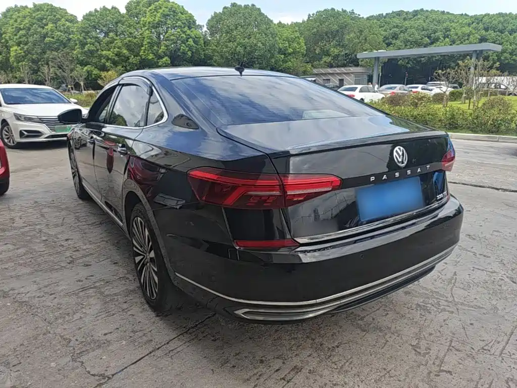 Volkswagen Passat — миниатюра 5