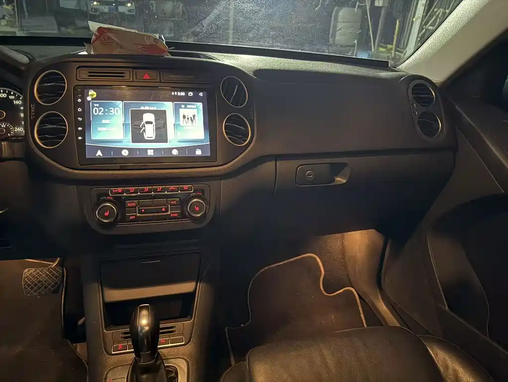 Volkswagen Tiguan — миниатюра 10