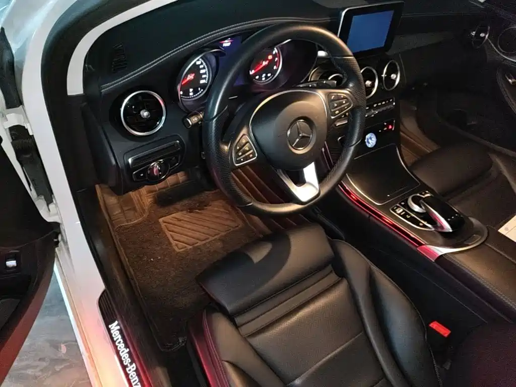 Mercedes-Benz C-Class — миниатюра 16