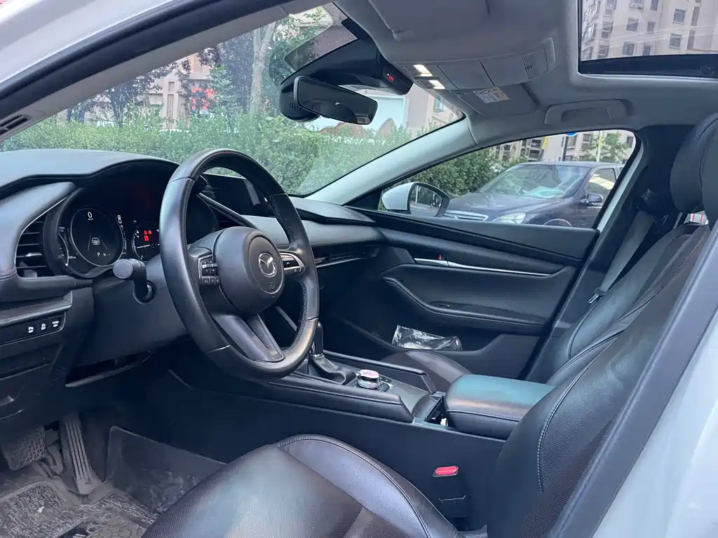 Mazda 3 Axela — миниатюра 12