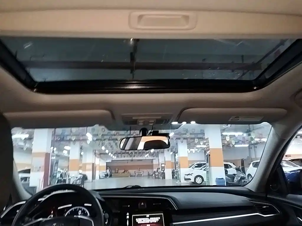Honda Civic — миниатюра 18