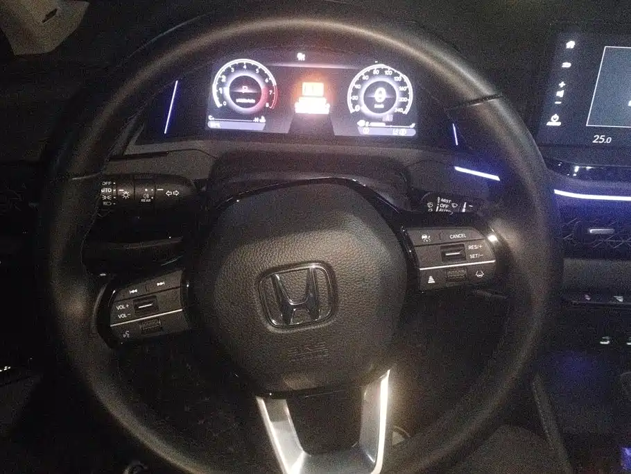 Honda Accord — миниатюра 15