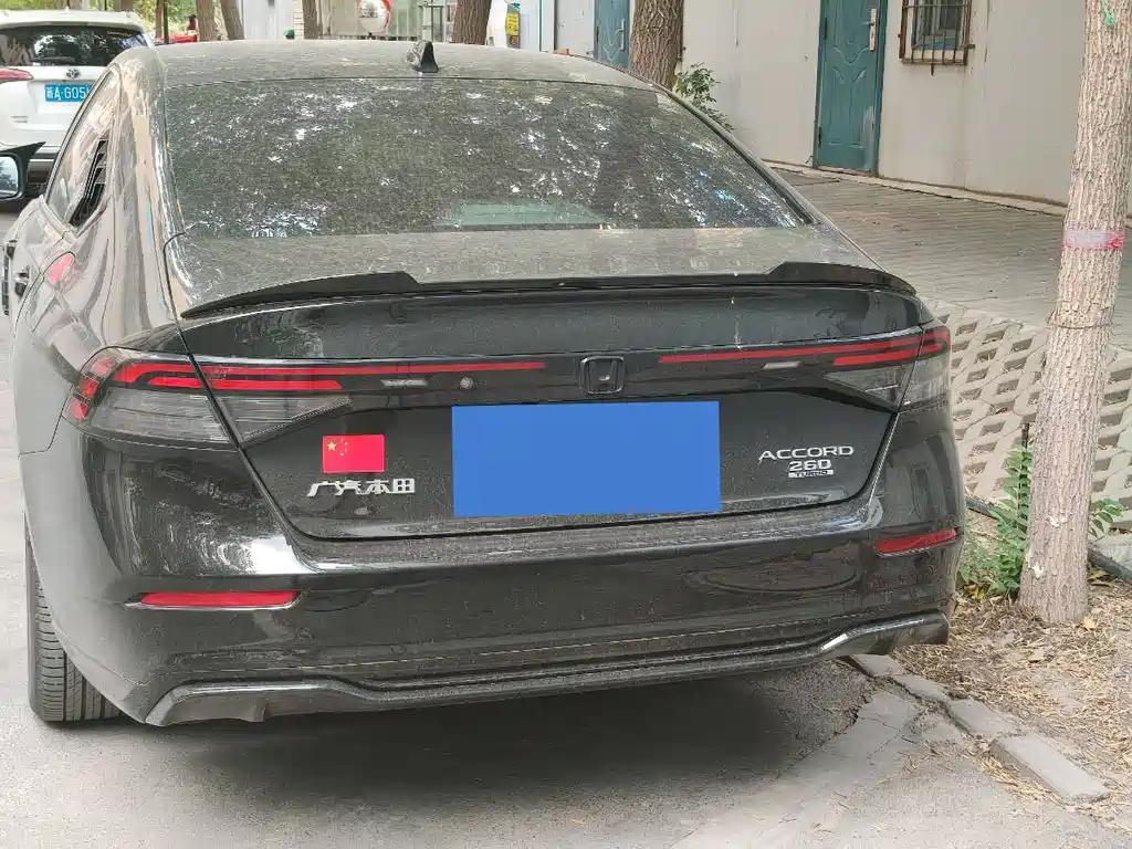 Honda Accord — миниатюра 5