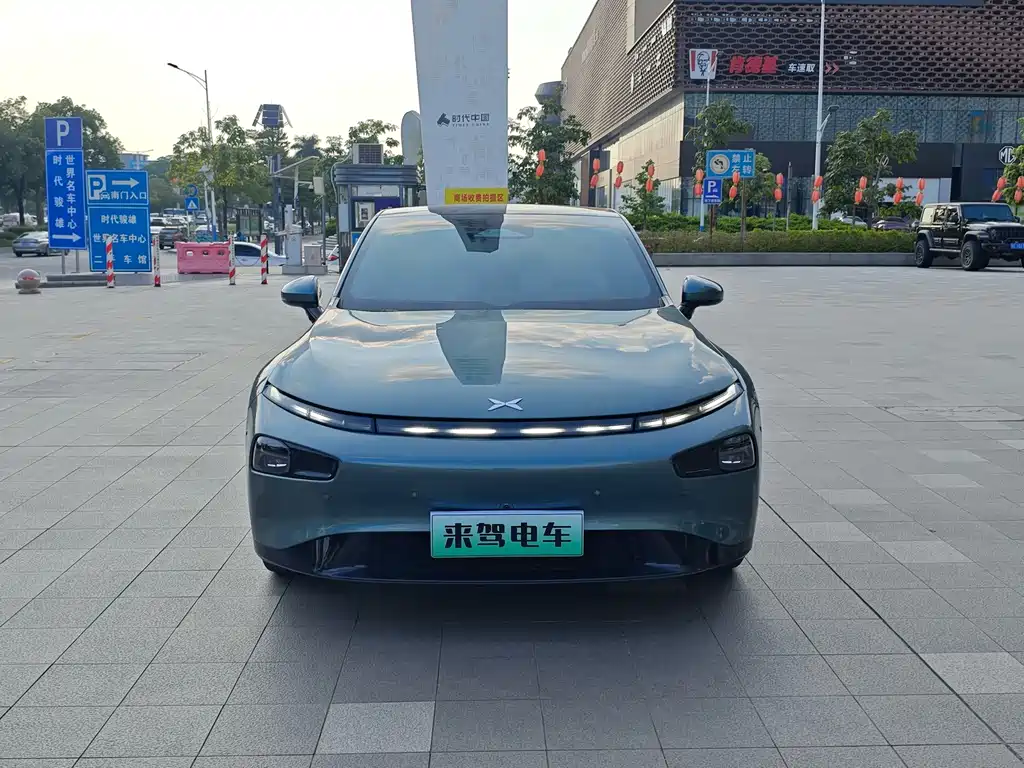 XPeng P7 — миниатюра 2