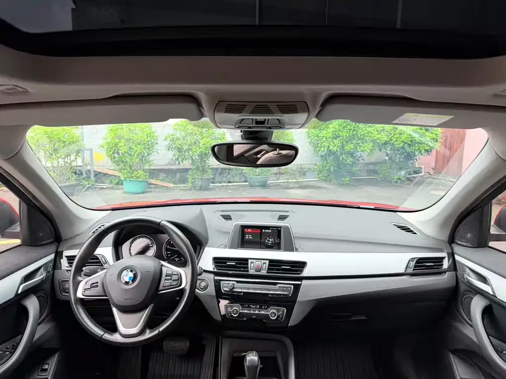 BMW X1 — миниатюра 10