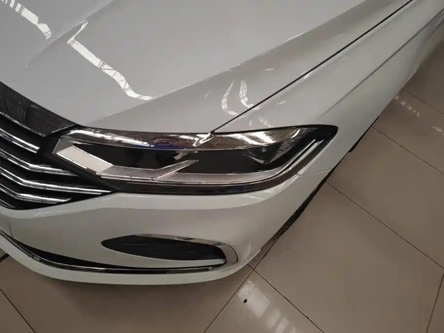Volkswagen Lavida — миниатюра 5