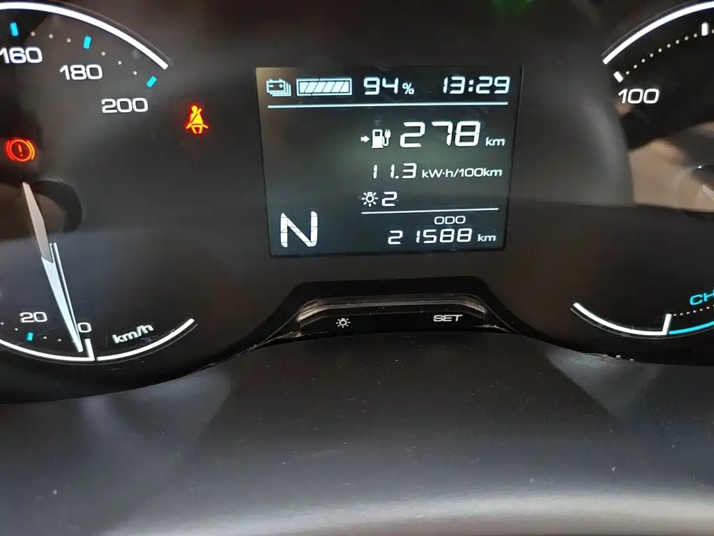 Wuling Hongguang EV — миниатюра 8