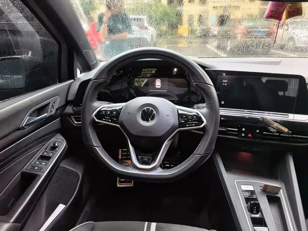 Volkswagen Golf — миниатюра 6