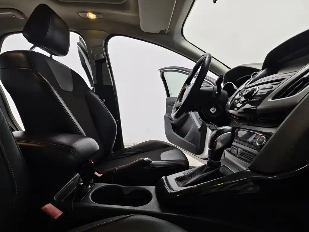 Ford Focus — миниатюра 15