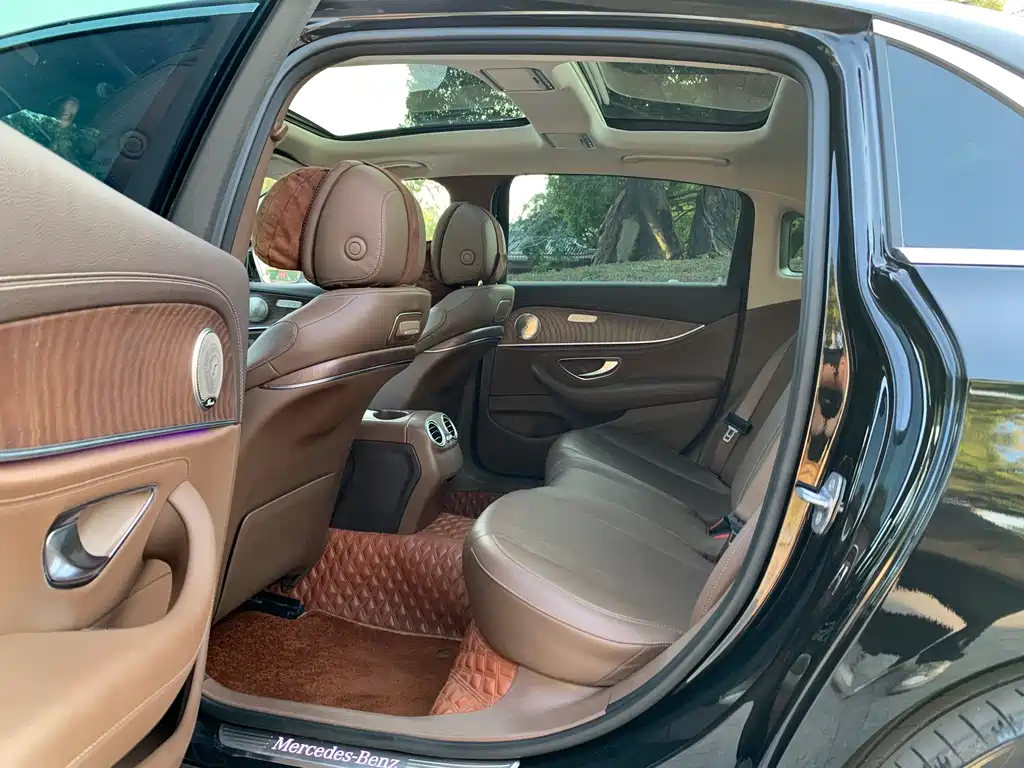 MERCEDES-BENZ E CLASS