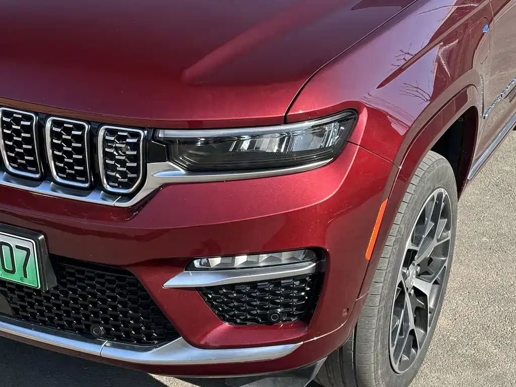 JEEP GRAND CHEROKEE 4XE