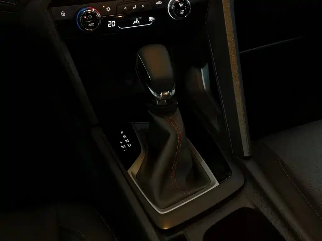 Chevrolet Volando — миниатюра 13