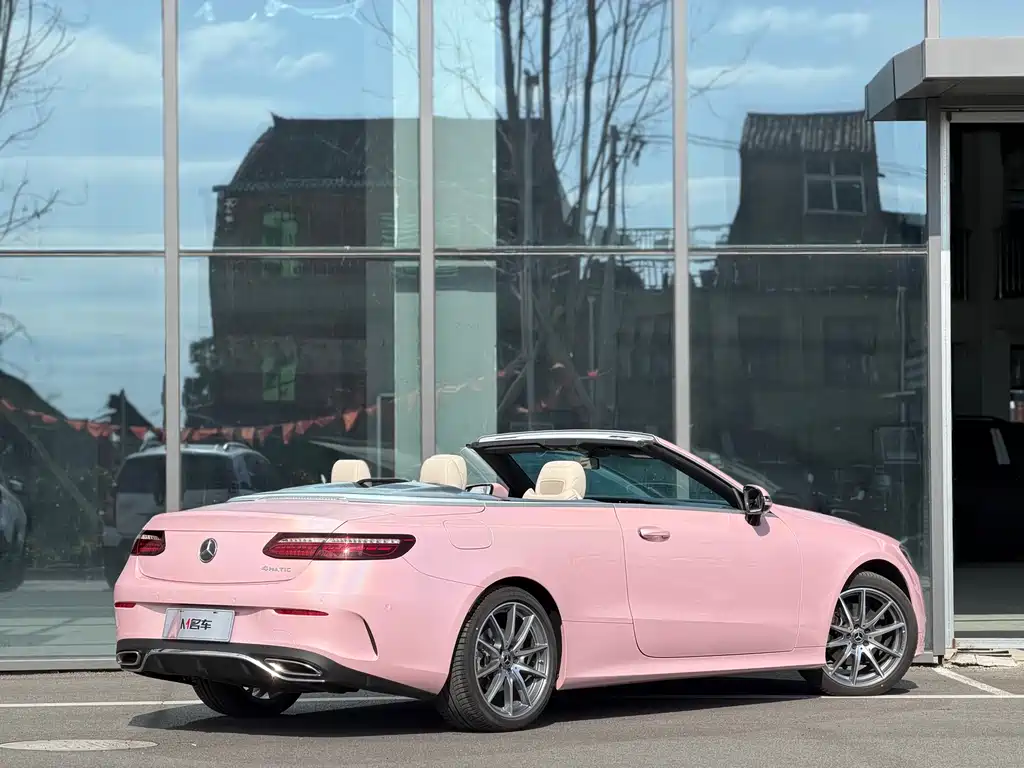 MERCEDES-BENZ E CLASS