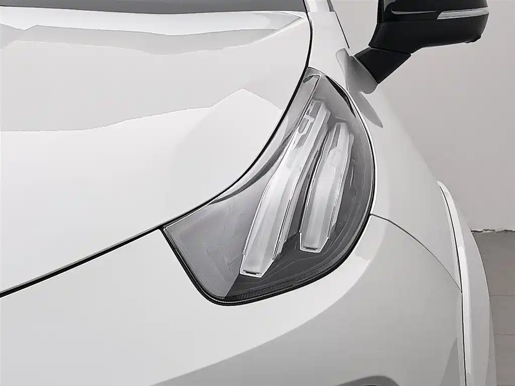 Lynk & Co 02 Hatchback 2022 2.0TD Plus