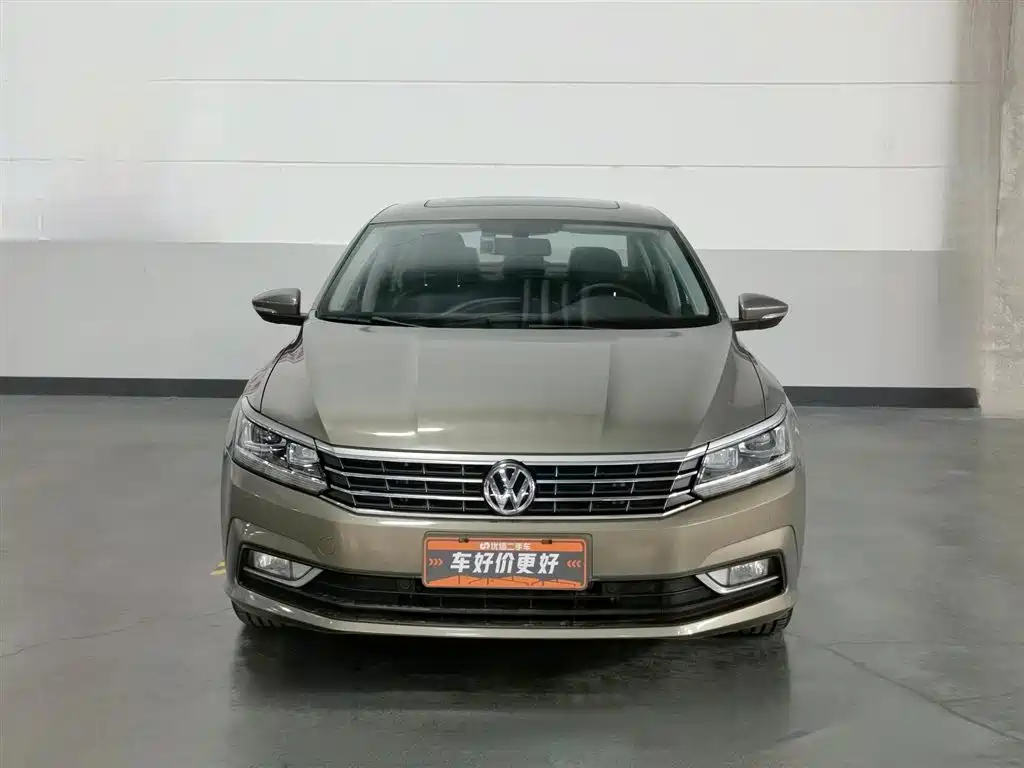Volkswagen Passat 2017 330TSI DSG