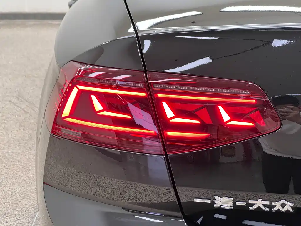 Volkswagen Magotan — миниатюра 4
