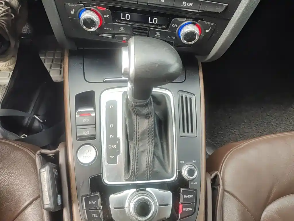 Audi A4L 2015 35 TFSI AT