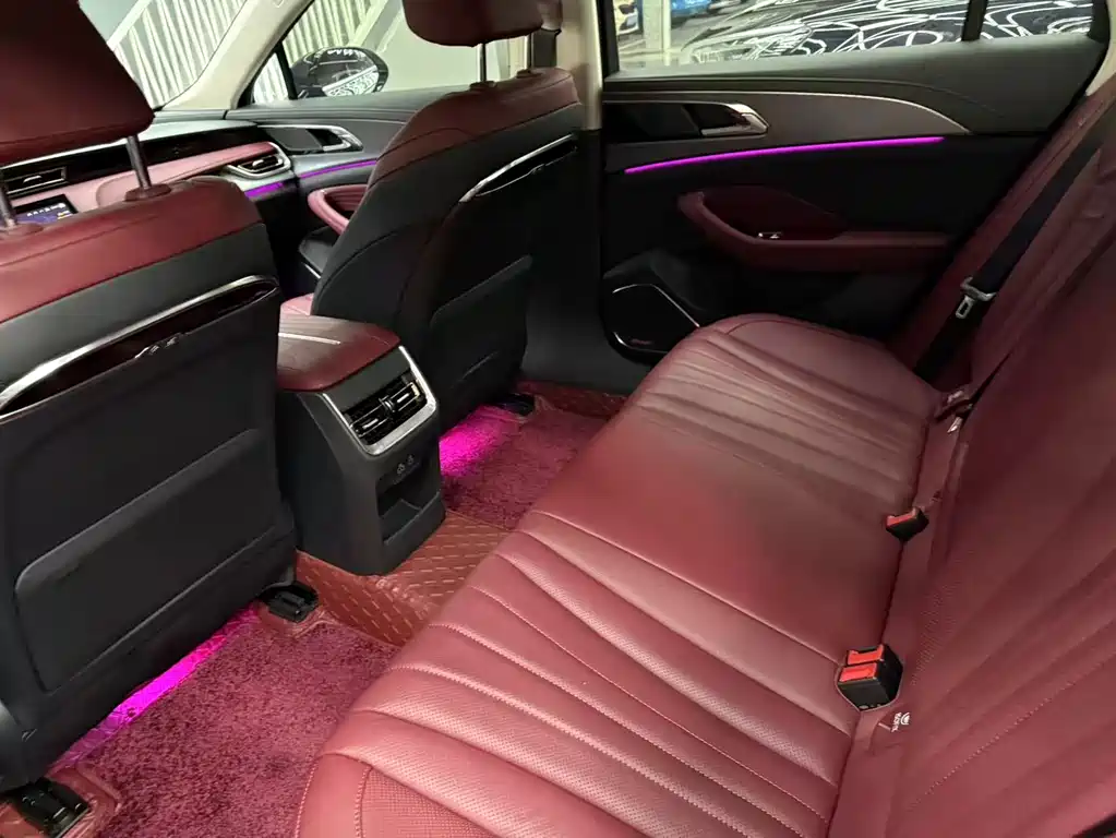 Hongqi Hongqi H5 — миниатюра 11
