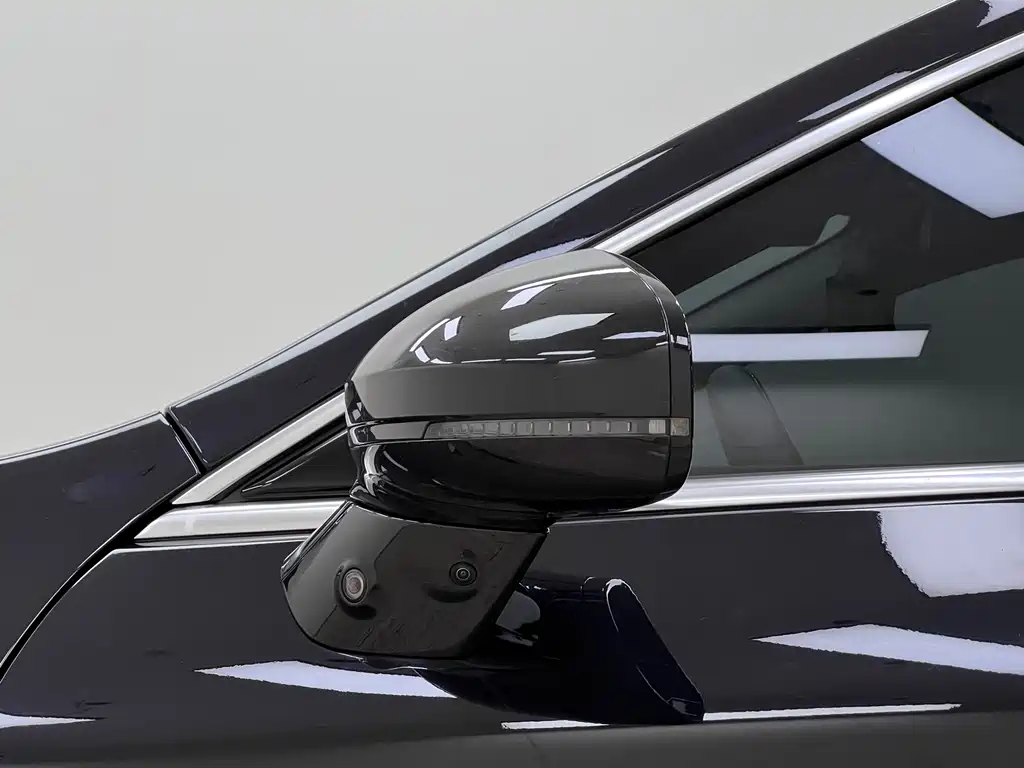 XPeng P7 — миниатюра 11