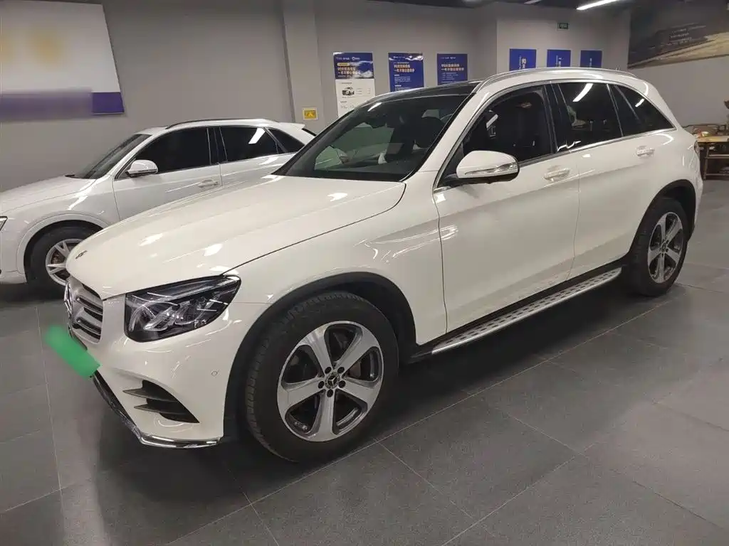 Mercedes-Benz GLC 2017 GLC 260 4MATIC Luxury