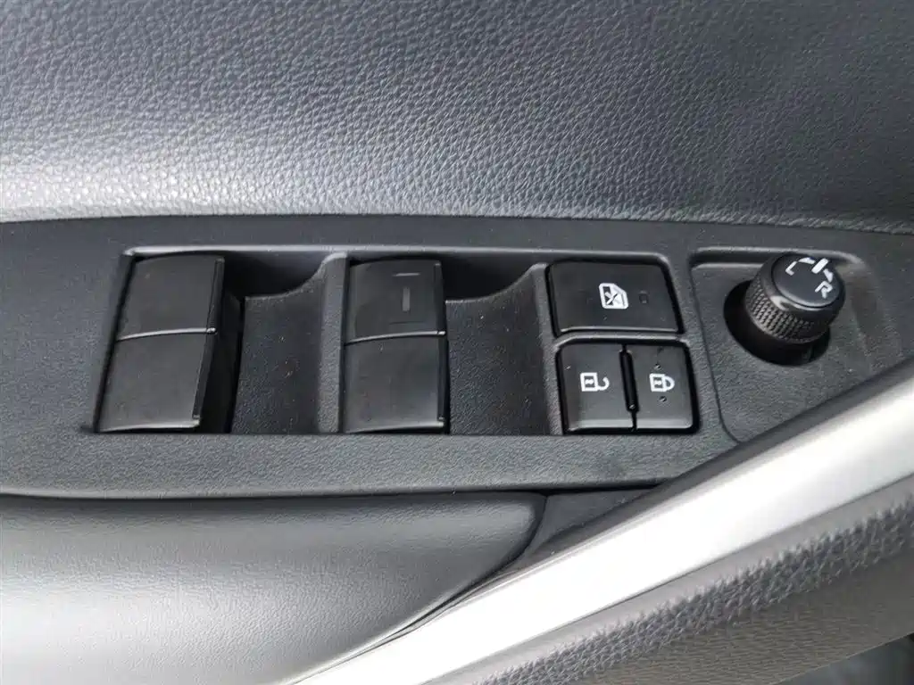 Toyota Frontlander 2023 2.0L Lead