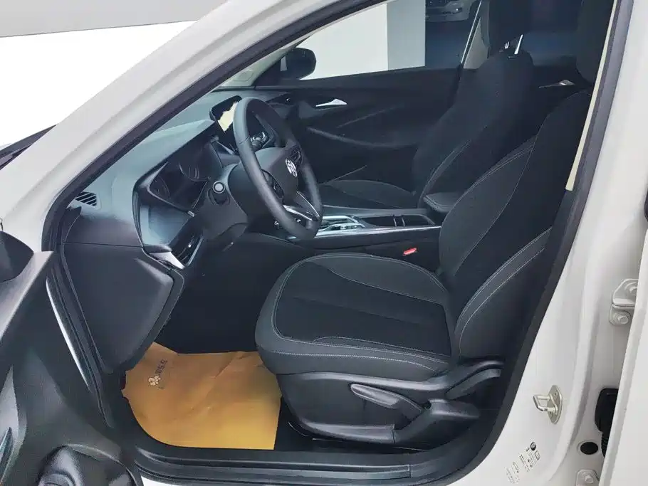 Buick Verano — миниатюра 9