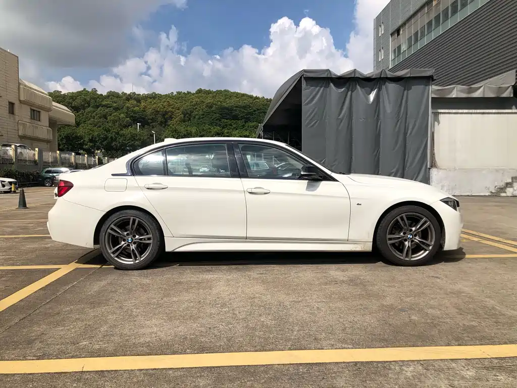 BMW 3 Series — миниатюра 7