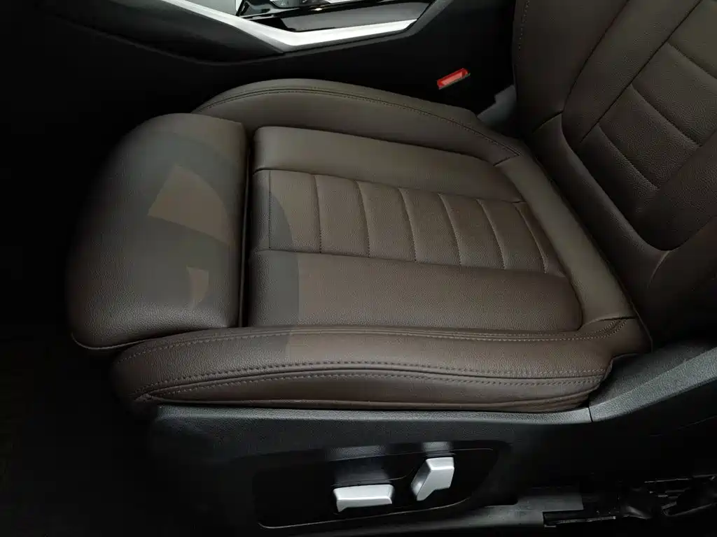BMW 3 Series — миниатюра 20