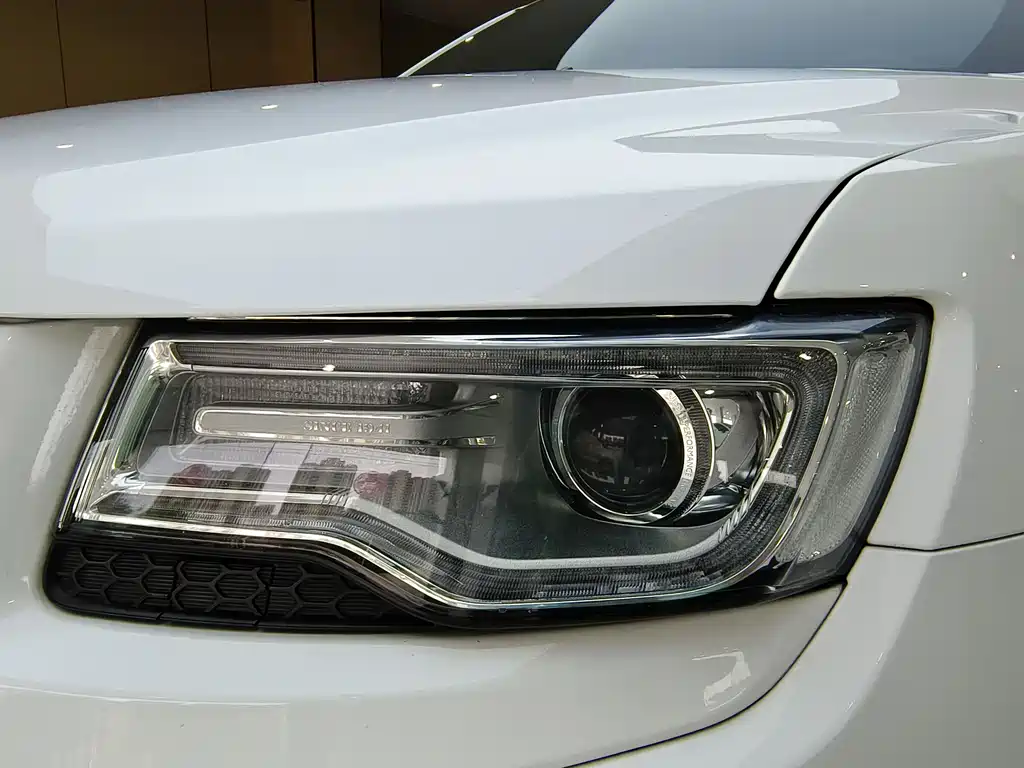 Jeep Grand Cherokee (Import) 3.0L Comfort Enjoy Navigation Edition, фото 22