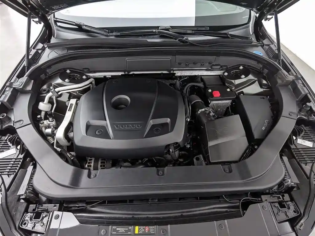 Volvo XC60 2021 T5 Luxury